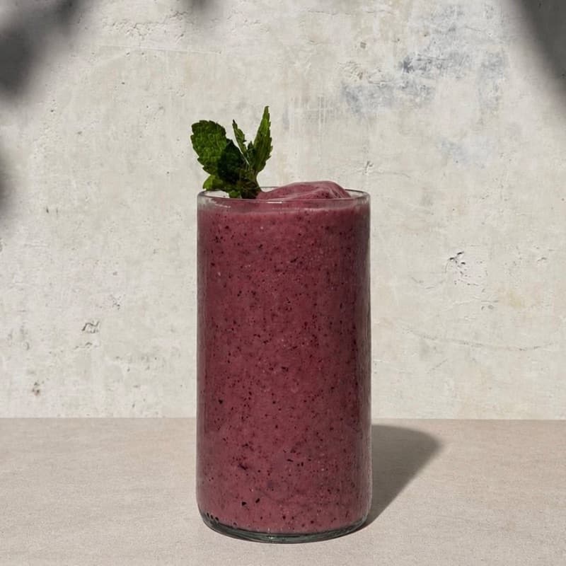 Tropical breeze — Guava, Watermelon, Blueberry, Lemon, Condensed milk, Mint, Banana
