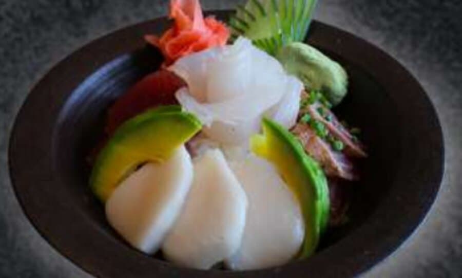 Chirashi Don — Sushi rice, 3 slices tuna, 3 slices butterfish, 3 slices snapper, 3 slices tataki, avocado