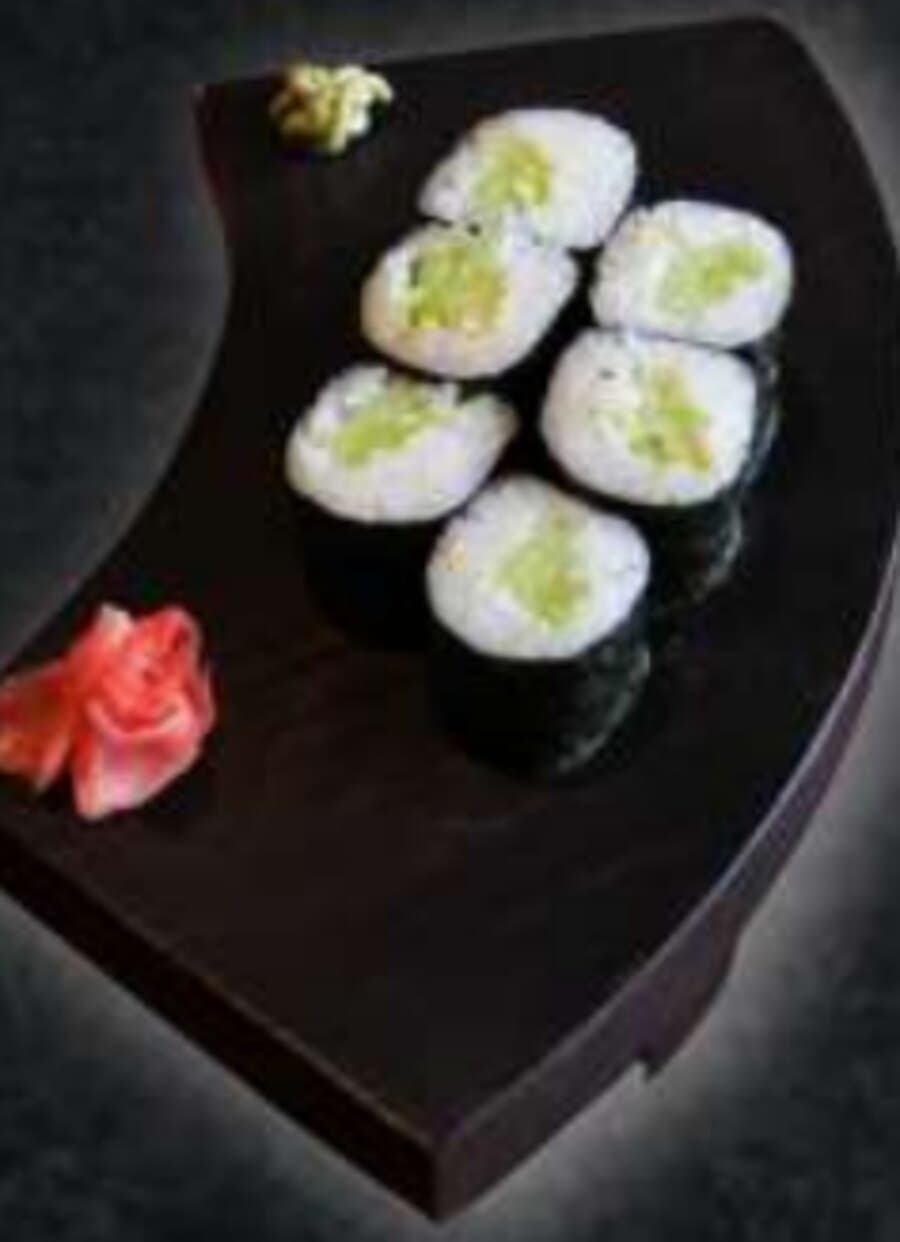 Kappa Maki — Rice, nori, cucumber