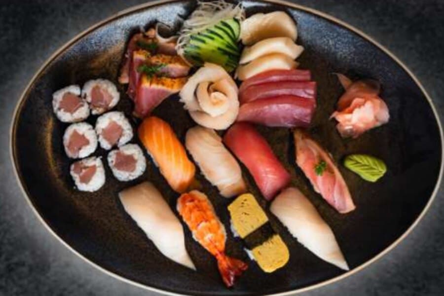 Nigiri Sashimi Set — 3 slices snapper, 3 slices tuna, 3 slices butterfish, 3 slices tuna tataki, 6 pcs tuna maki, 8 pcs n